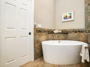 7412 Seabluff Drive 108, Huntington Beach CA 92648