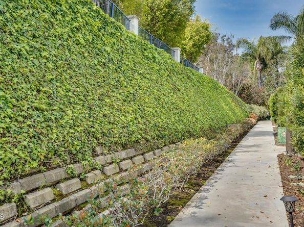 7412 Seabluff Drive 108, Huntington Beach CA 92648