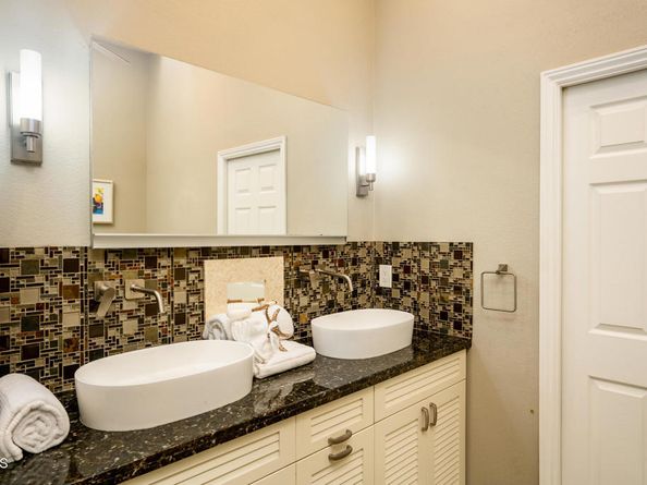 7412 Seabluff Drive 108, Huntington Beach CA 92648