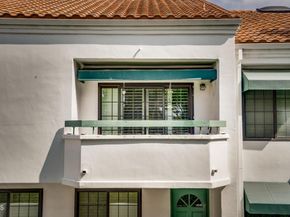 7412 Seabluff Drive 108, Huntington Beach CA 92648