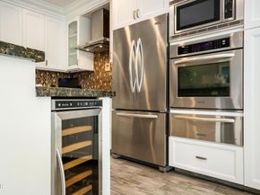 7412 Seabluff Drive 108, Huntington Beach CA 92648