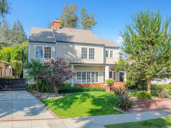 1345 Lomay Place, Pasadena CA 91103
