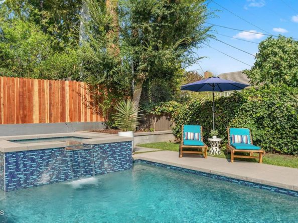 1345 Lomay Place, Pasadena CA 91103