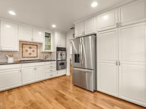 1345 Lomay Place, Pasadena CA 91103