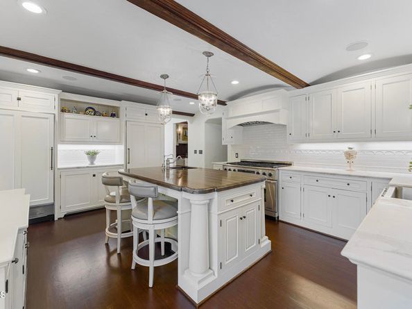 2092 Midlothian Drive, Altadena CA 91001