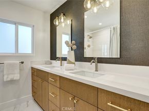 2046 Calvert, Costa Mesa CA 92626