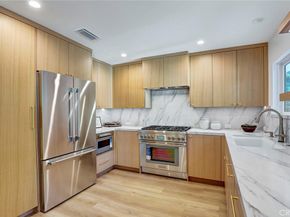 2046 Calvert, Costa Mesa CA 92626