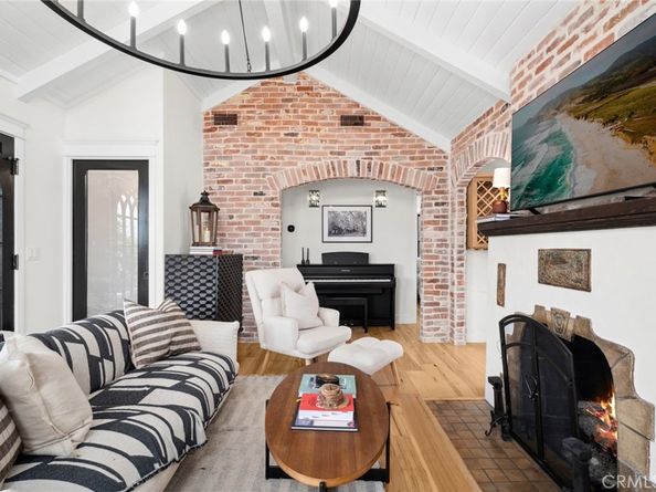 615 Seaview Street, Laguna Beach CA 92651