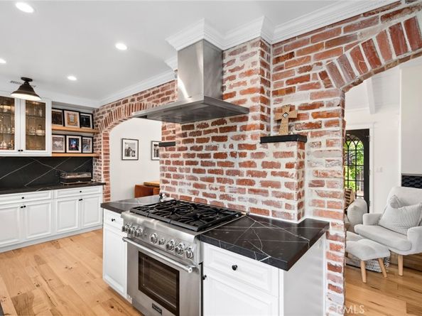 615 Seaview Street, Laguna Beach CA 92651