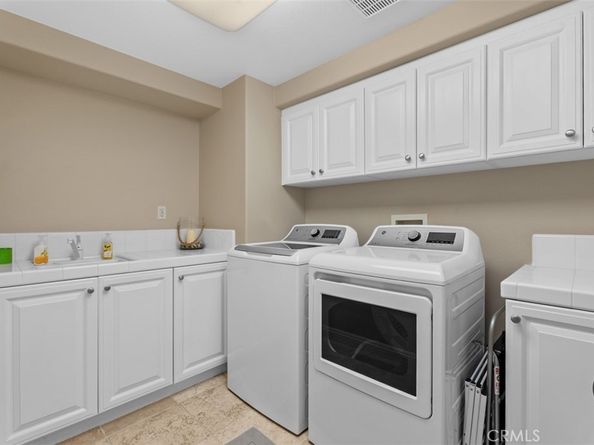 2548 Bungalow Place, Corona Del Mar CA 92625