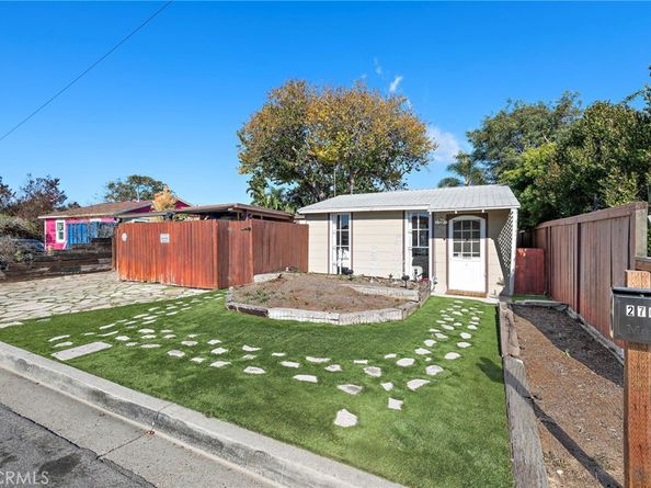 268 & 270 Walnut Street, Costa Mesa CA 92627