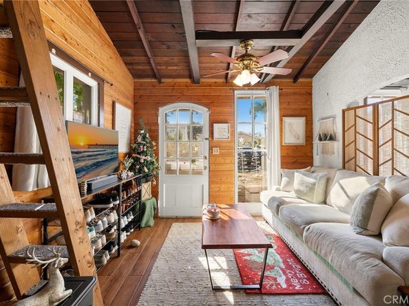 268 & 270 Walnut Street, Costa Mesa CA 92627