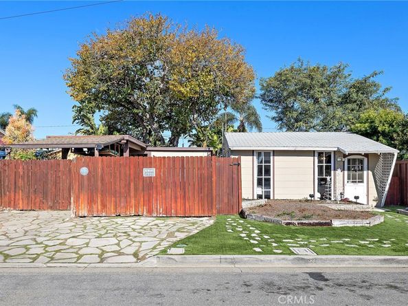 268 & 270 Walnut Street, Costa Mesa CA 92627