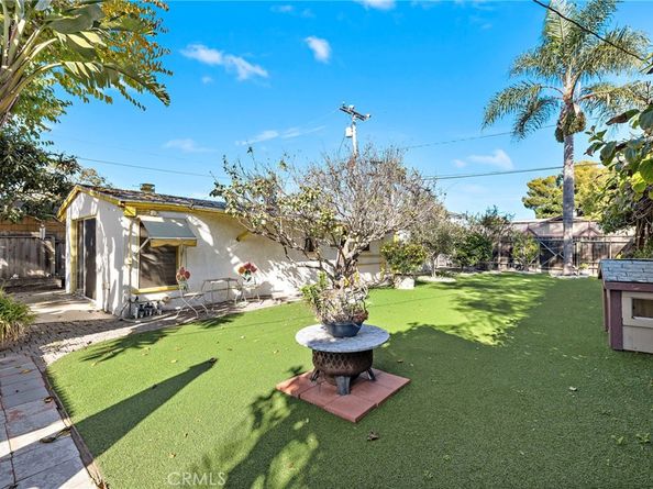 268 & 270 Walnut Street, Costa Mesa CA 92627