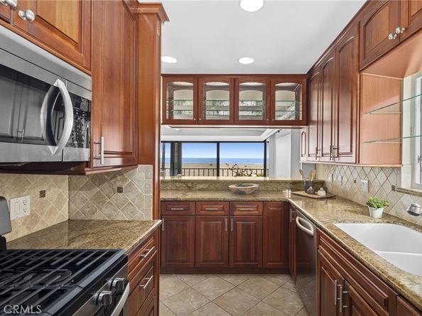 1510 W Oceanfront, Newport Beach CA 92663