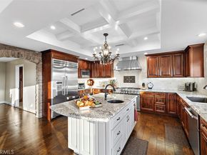 1542 La Loma, North Tustin CA 92705