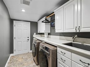 1542 La Loma, North Tustin CA 92705