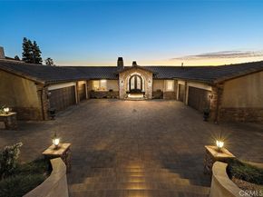 1542 La Loma, North Tustin CA 92705