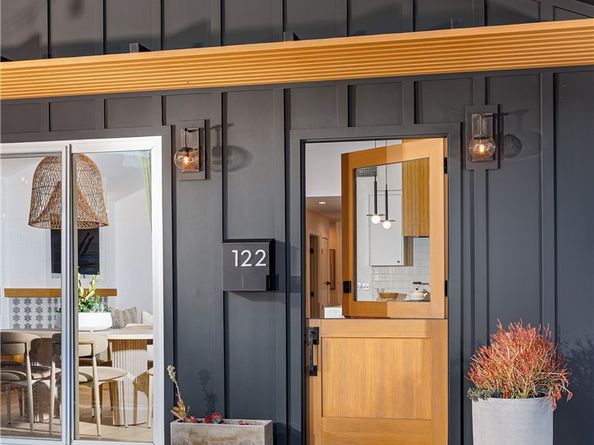 122 E Bay Avenue, Newport Beach CA 92661