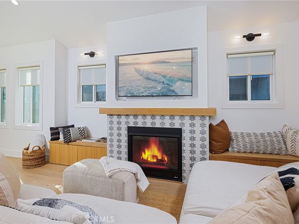 122 E Bay Avenue, Newport Beach CA 92661