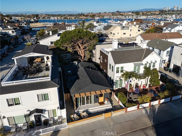 122 E Bay Avenue, Newport Beach CA 92661