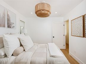 122 E Bay Avenue, Newport Beach CA 92661