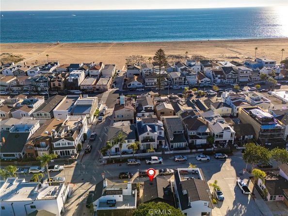 122 E Bay Avenue, Newport Beach CA 92661