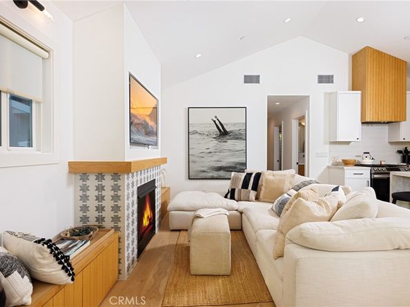 122 E Bay Avenue, Newport Beach CA 92661