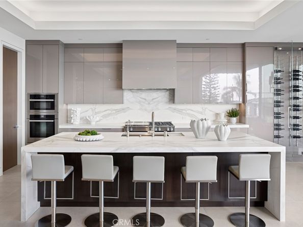 304 Poppy Ave, Corona Del Mar CA 92625