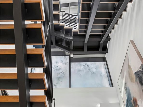 304 Poppy Ave, Corona Del Mar CA 92625