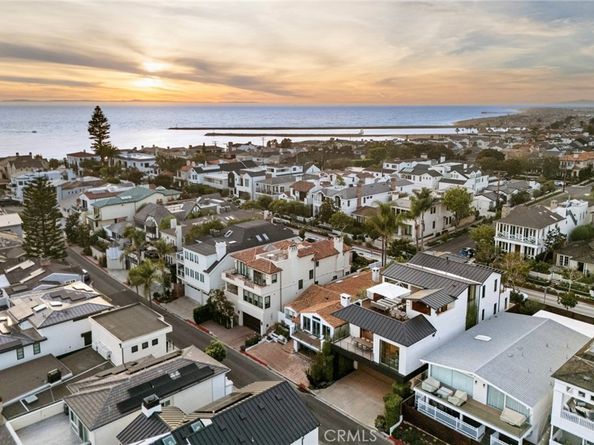304 Poppy Ave, Corona Del Mar CA 92625