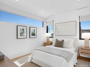 304 Poppy Ave, Corona Del Mar CA 92625