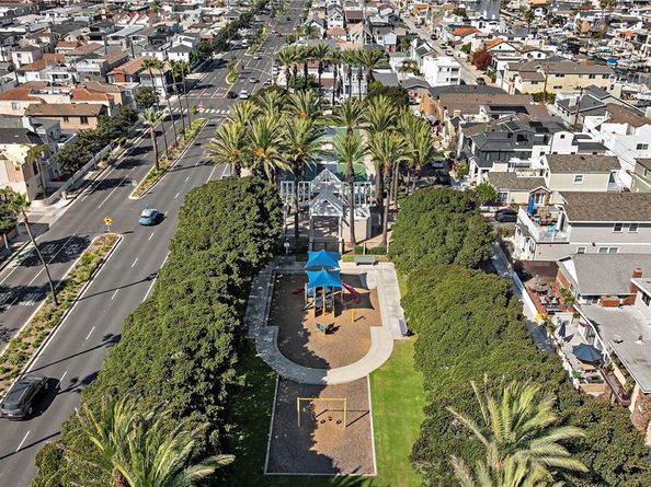 3709 W Balboa, Newport Beach CA 92663