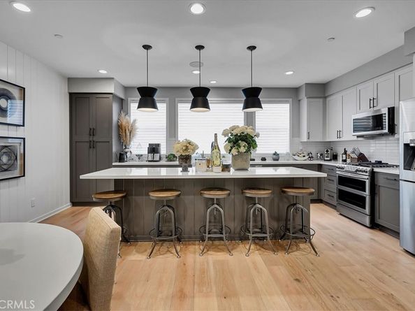 330 Ford Road, Costa Mesa CA 92627