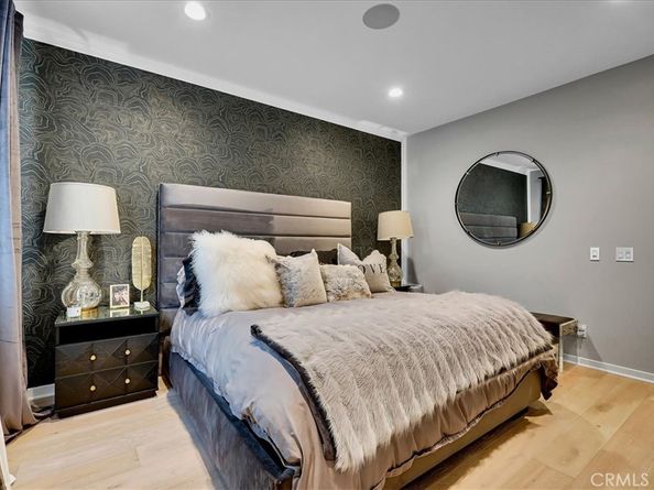 330 Ford Road, Costa Mesa CA 92627