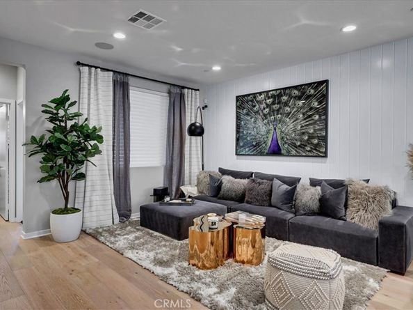 330 Ford Road, Costa Mesa CA 92627