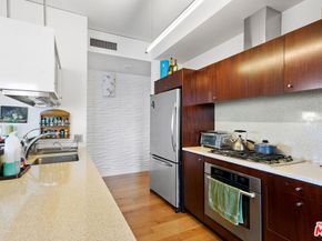 1155 S Grand Avenue 817, Los Angeles CA 90015