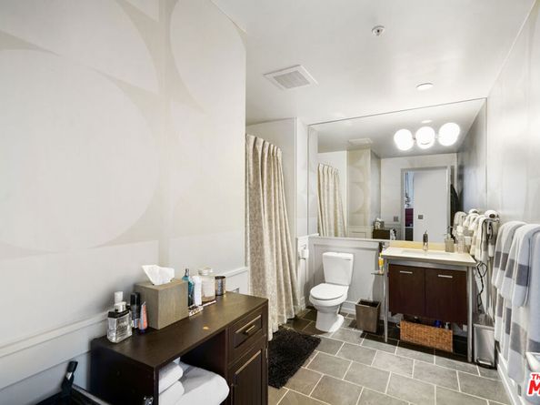 1155 S Grand Avenue 817, Los Angeles CA 90015