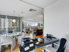 1155 S Grand Avenue 817, Los Angeles CA 90015