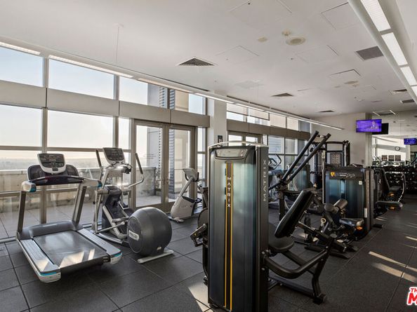 1155 S Grand Avenue 817, Los Angeles CA 90015