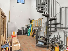 4016 East Boulevard, Los Angeles CA 90066