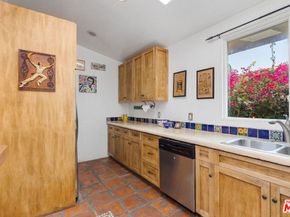 4016 East Boulevard, Los Angeles CA 90066