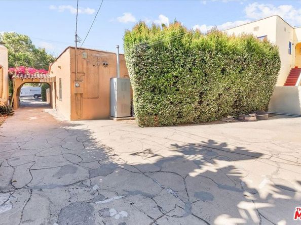 3707 Edenhurst Avenue, Los Angeles CA 90039