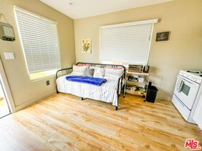 831 N Heliotrope Drive, Los Angeles CA 90029