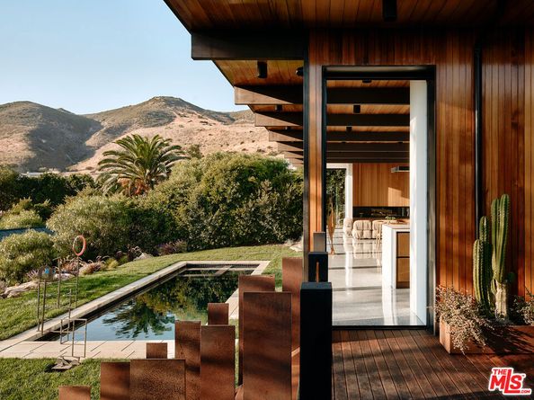 5637 Busch Drive, Malibu CA 90265