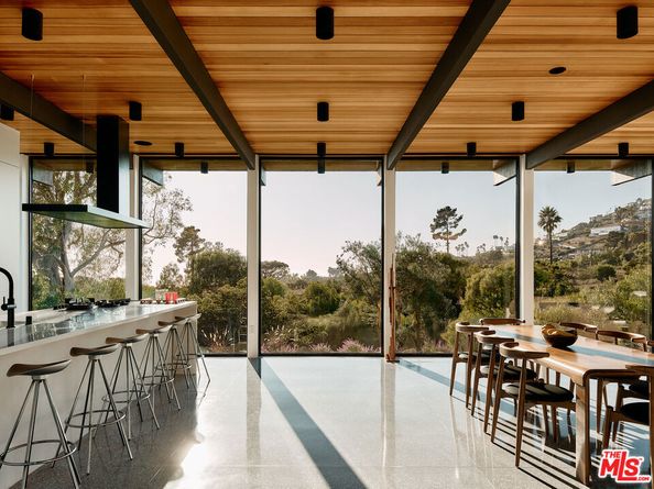 5637 Busch Drive, Malibu CA 90265