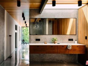 5637 Busch Drive, Malibu CA 90265