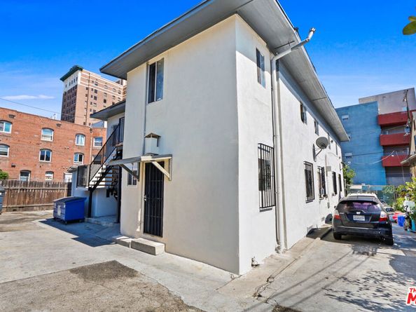735 Witmer Street, Los Angeles CA 90017