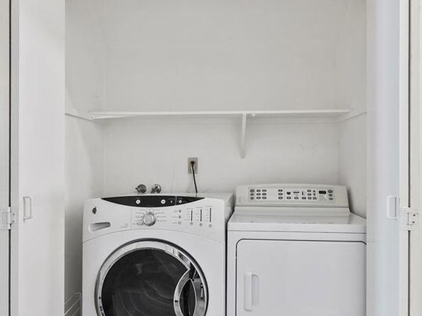 2307 S Bentley Avenue 2, Los Angeles CA 90064