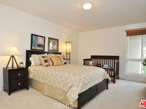 4407 Francis Avenue 305, Los Angeles CA 90005